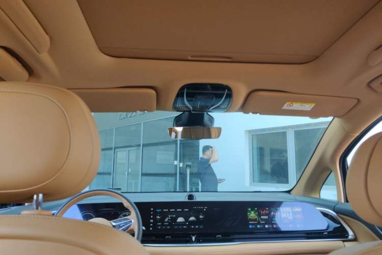 Used VOYAH Dream 2024 PHEV Extended-Range Premium Edition Headliner