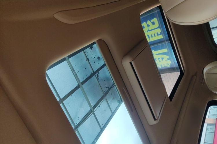 Used VOYAH Dream 2024 PHEV Extended-Range Premium Edition Headliner