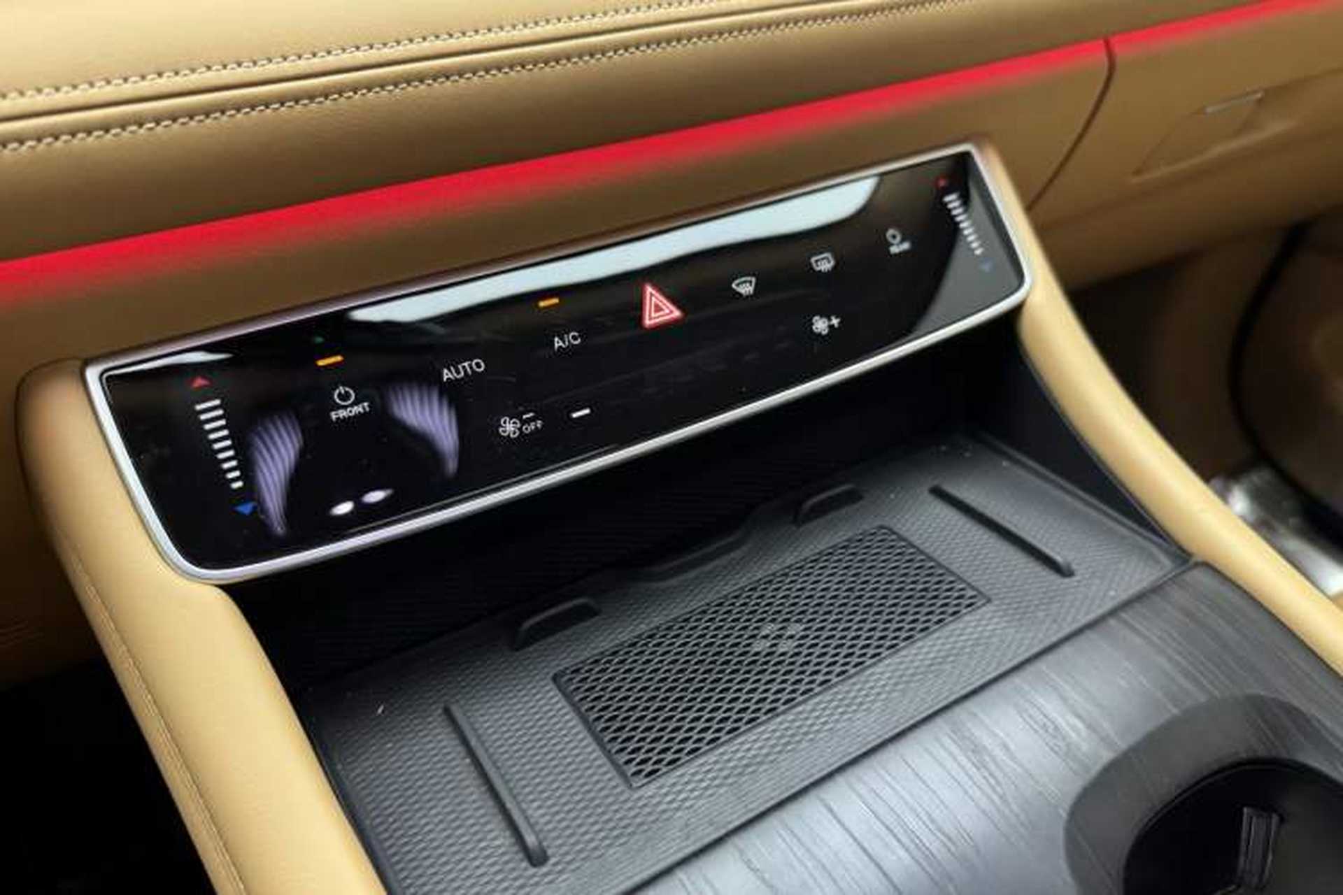 Used VOYAH Dream 2024 PHEV Extended-Range Premium Edition Interior 12