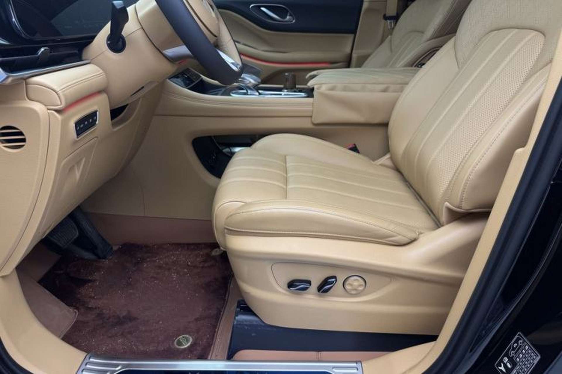 Used VOYAH Dream 2024 PHEV Extended-Range Premium Edition Interior 2