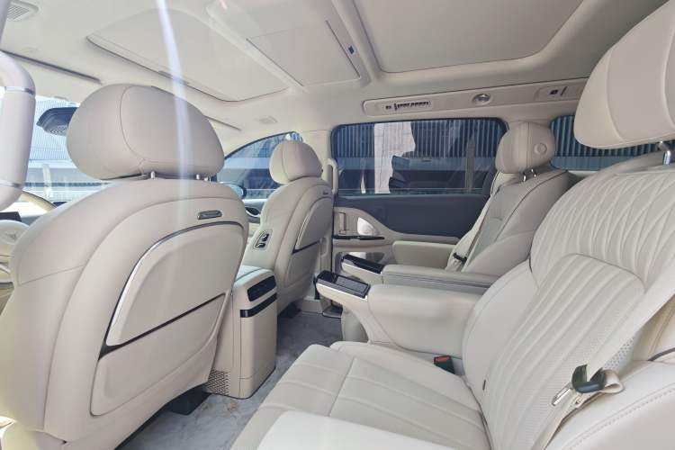 Used VOYAH Dream 2024 EV Long-Range Premium Edition Interior 3
