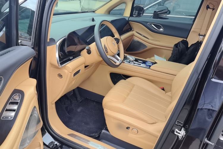 Used VOYAH Dream 2024 PHEV Extended-Range Premium Edition Left Front Seat