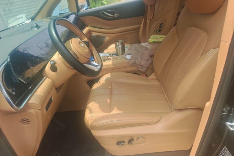Used VOYAH Dream 2024 PHEV Extended-Range Premium Edition Left Front Seat