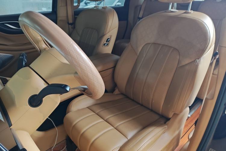 Used VOYAH Dream 2024 PHEV Extended-Range Premium Edition Left Front Seat