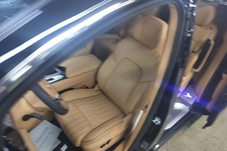 Used VOYAH Dream 2024 PHEV Ultra-Long Range Flagship Edition Left Front Seat