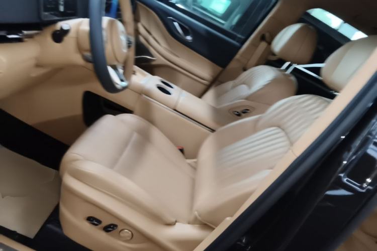 Used VOYAH Dream 2024 PHEV Ultra-Long Range Flagship Edition Left Front Seat