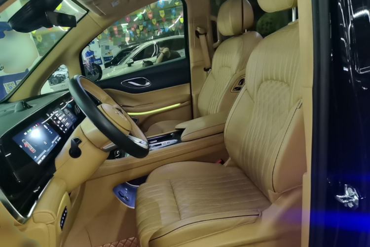 Used VOYAH Dream 2024 PHEV Ultra-Long Range Flagship Edition Left Front Seat