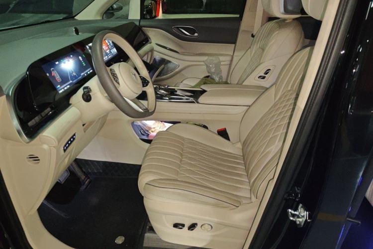Used VOYAH Dream 2024 PHEV Ultra-Long Range Flagship Edition Left Front Seat