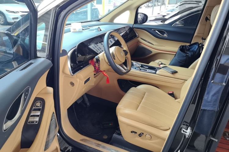 Used VOYAH Dream 2024 PHEV Extended-Range Premium Edition Left Front Seat