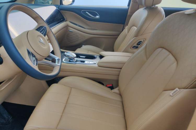 Used VOYAH Dream 2024 PHEV Extended-Range Premium Edition Left Front Seat