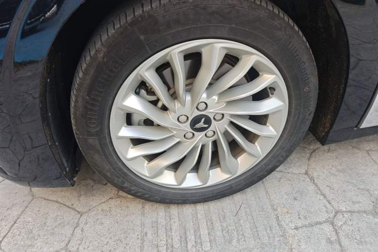 Used VOYAH Dream 2024 PHEV Extended-Range Premium Edition Left Front Wheel Hub
