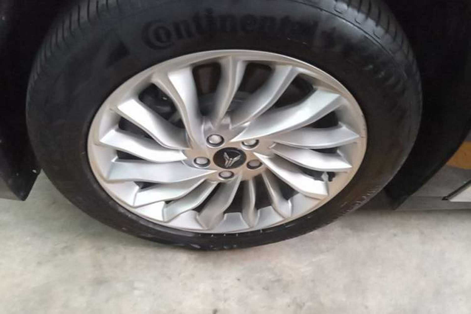 Used VOYAH Dream 2024 PHEV Extended-Range Premium Edition Left Front Wheel Hub