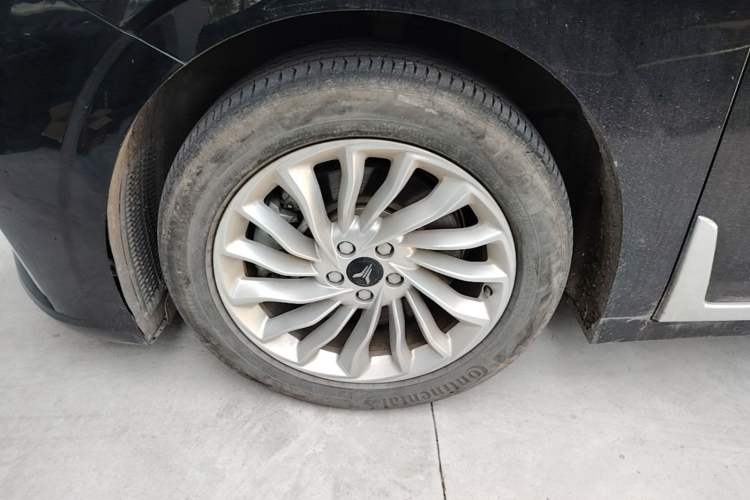 Used VOYAH Dream 2024 PHEV Extended-Range Premium Edition Left Front Wheel Hub