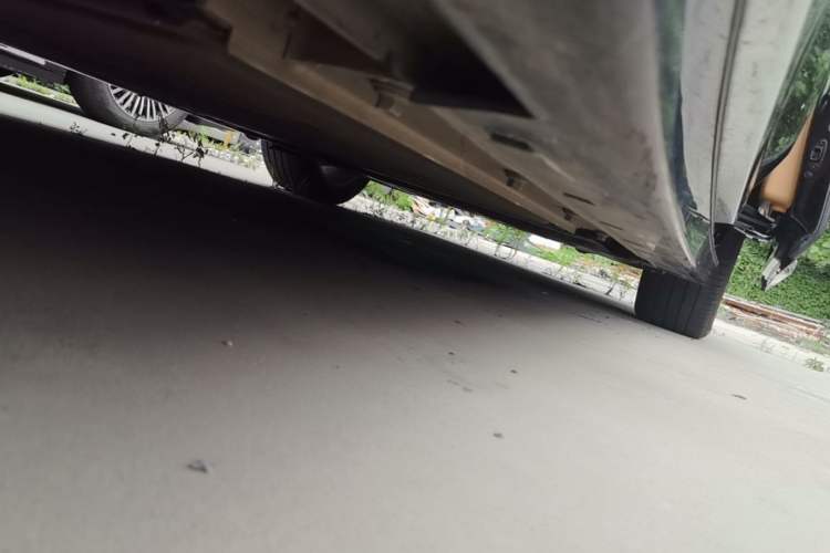Used VOYAH Dream 2024 PHEV Extended-Range Premium Edition Left Side Sill