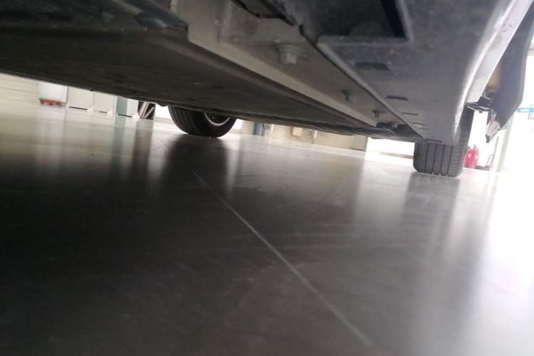 Used VOYAH Dream 2024 PHEV Ultra-Long Range Flagship Edition Left Side Sill
