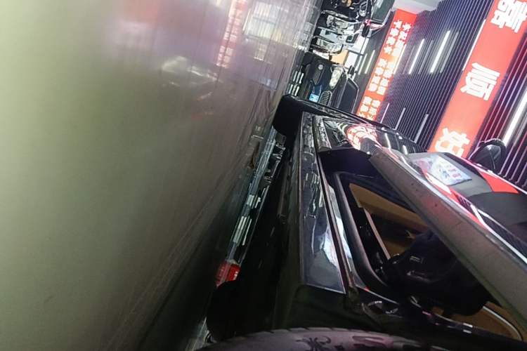 Used VOYAH Dream 2024 PHEV Ultra-Long Range Flagship Edition Left Side Sill