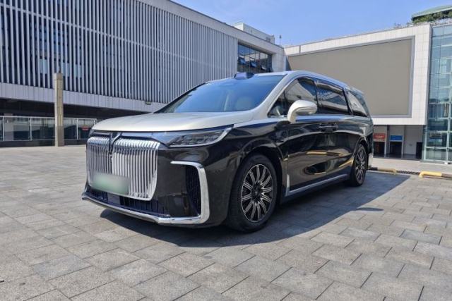 Used VOYAH Dream 2024 EV Long-Range Premium Edition