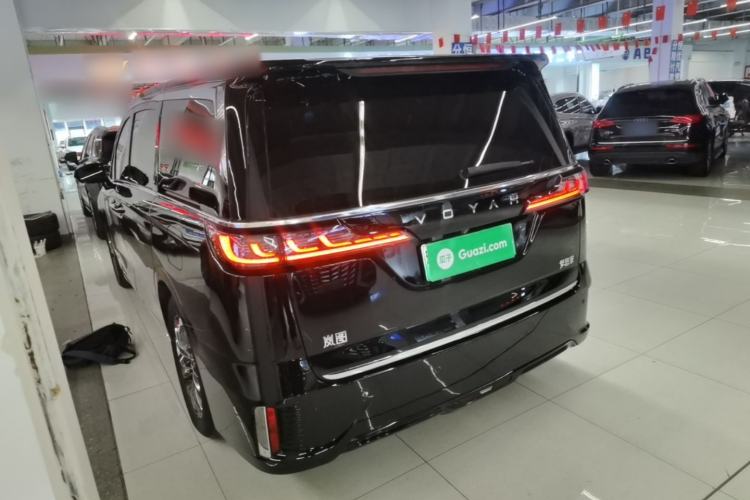 Used VOYAH Dream 2024 PHEV Extended-Range Premium Edition Rear Left 45 Deg