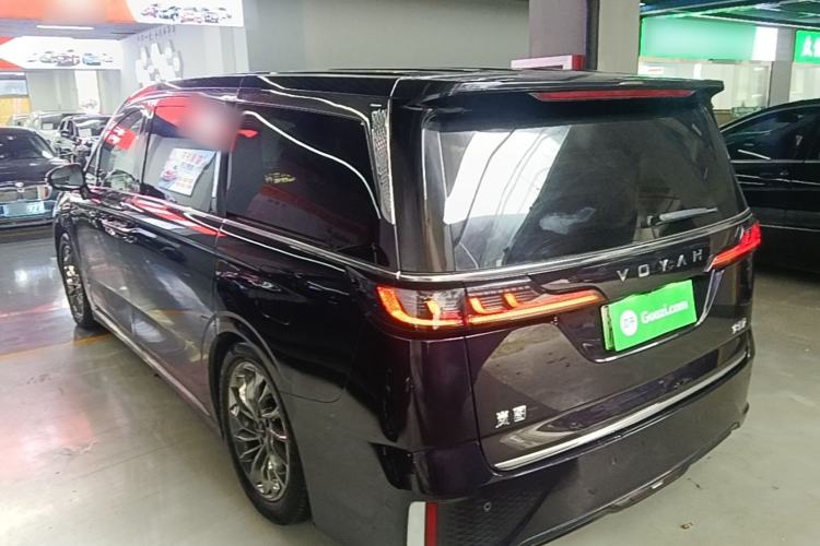 Used VOYAH Dream 2024 PHEV Ultra-Long Range Flagship Edition Rear Left 45 Deg