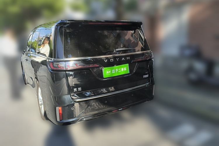 Used VOYAH Dream 2024 PHEV Extended-Range Premium Edition Rear Left 45 Deg