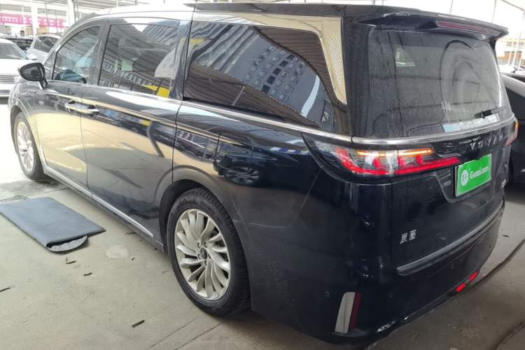 Used VOYAH Dream 2024 PHEV Extended-Range Premium Edition Rear Left 45 Deg