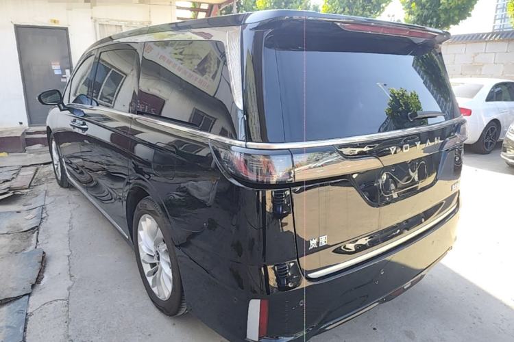 Used VOYAH Dream 2024 PHEV Extended-Range Premium Edition Rear Left 45 Deg