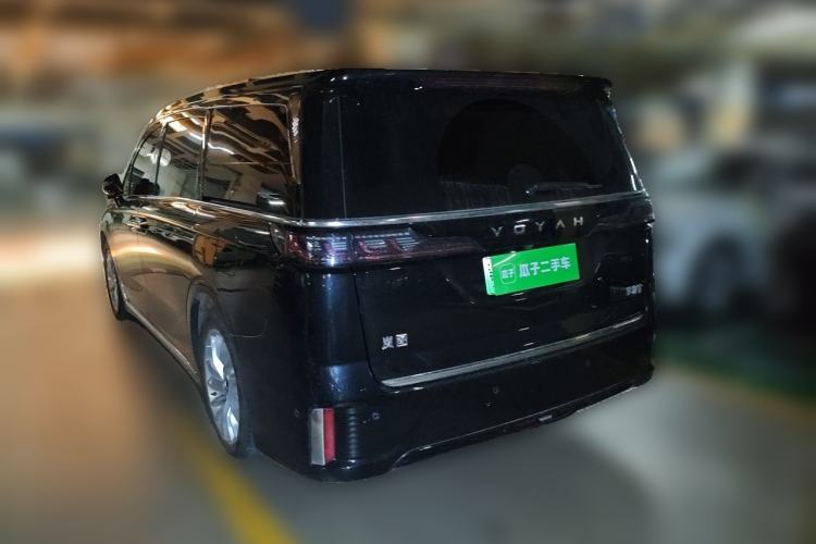 Used VOYAH Dream 2024 PHEV Extended-Range Premium Edition Rear Left 45 Deg