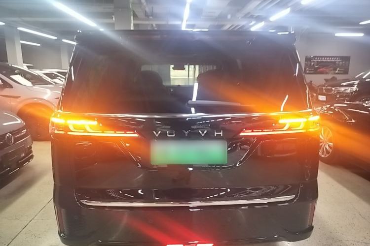 Used VOYAH Dream 2024 PHEV Ultra-Long Range Flagship Edition Rear