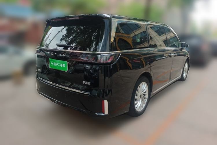 Used VOYAH Dream 2024 PHEV Extended-Range Premium Edition Rear Right 45 Deg