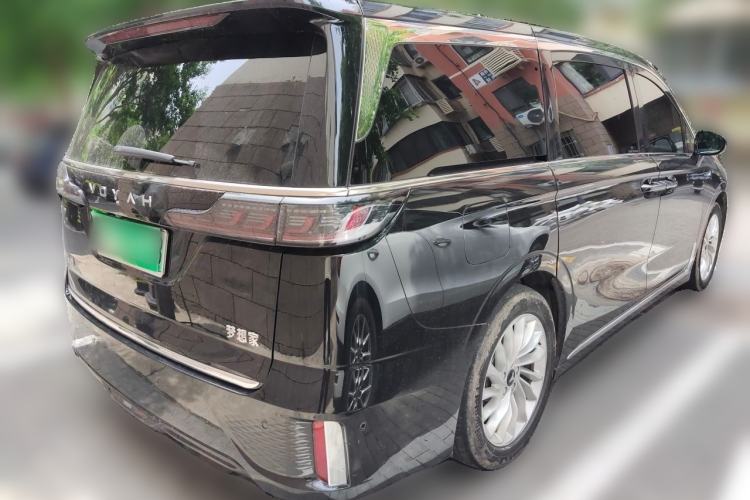 Used VOYAH Dream 2024 PHEV Extended-Range Premium Edition Rear Right 45 Deg
