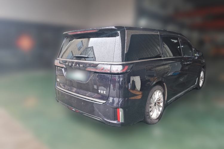 Used VOYAH Dream 2024 PHEV Extended-Range Premium Edition Rear Right 45 Deg