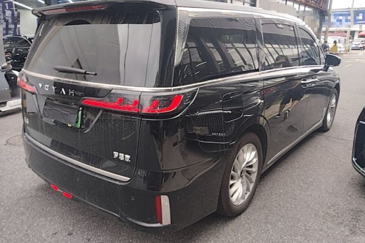 Used VOYAH Dream 2024 PHEV Extended-Range Premium Edition Rear Right 45 Deg