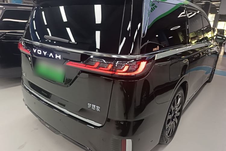 Used VOYAH Dream 2024 EV Long-Range Premium Edition Rear Right 45 Deg