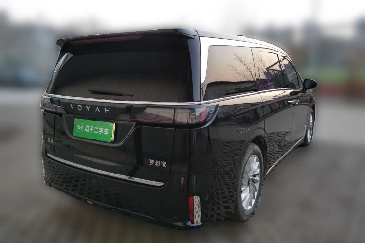 Used VOYAH Dream 2024 PHEV Extended-Range Premium Edition Rear Right 45 Deg