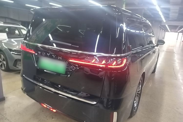 Used VOYAH Dream 2024 PHEV Ultra-Long Range Flagship Edition Rear Right 45 Deg