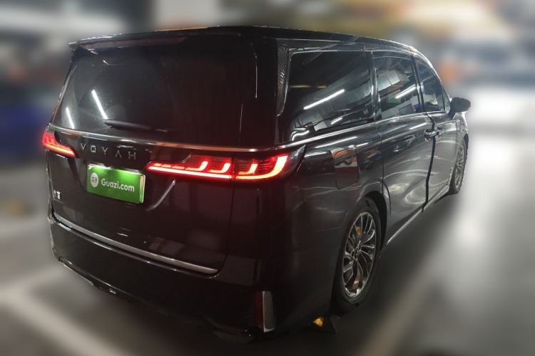 Used VOYAH Dream 2024 PHEV Ultra-Long Range Flagship Edition Rear Right 45 Deg
