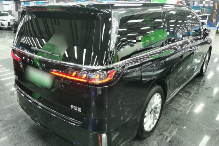 Used VOYAH Dream 2024 PHEV Extended-Range Premium Edition Rear Right 45 Deg