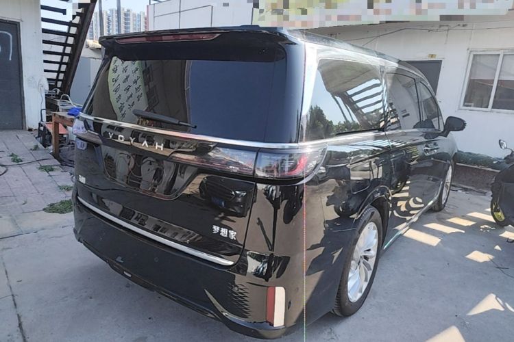 Used VOYAH Dream 2024 PHEV Extended-Range Premium Edition Rear Right 45 Deg