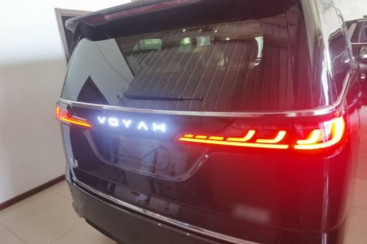 Used VOYAH Dream 2024 PHEV Ultra-Long Range Flagship Edition Rear