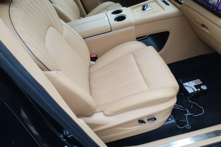 Used VOYAH Dream 2024 PHEV Ultra-Long Range Flagship Edition Right Front Seat