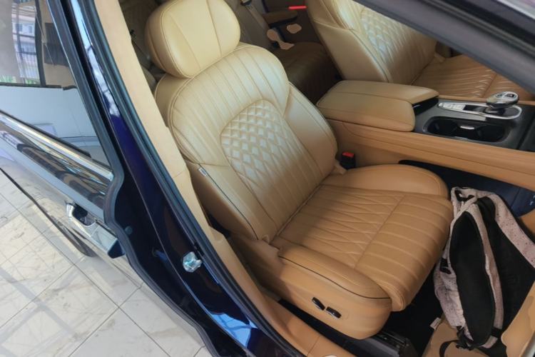 Used VOYAH Dream 2024 PHEV Ultra-Long Range Flagship Edition Right Front Seat