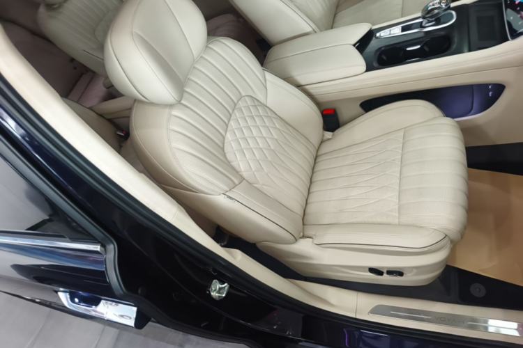 Used VOYAH Dream 2024 PHEV Ultra-Long Range Flagship Edition Right Front Seat