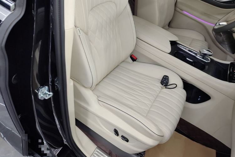 Used VOYAH Dream 2024 PHEV Ultra-Long Range Flagship Edition Right Front Seat