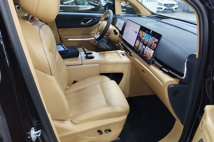 Used VOYAH Dream 2024 PHEV Ultra-Long Range Flagship Edition Right Front Seat