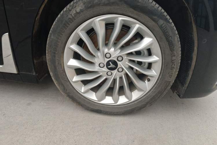 Used VOYAH Dream 2024 PHEV Extended-Range Premium Edition Right Front Wheel Hub