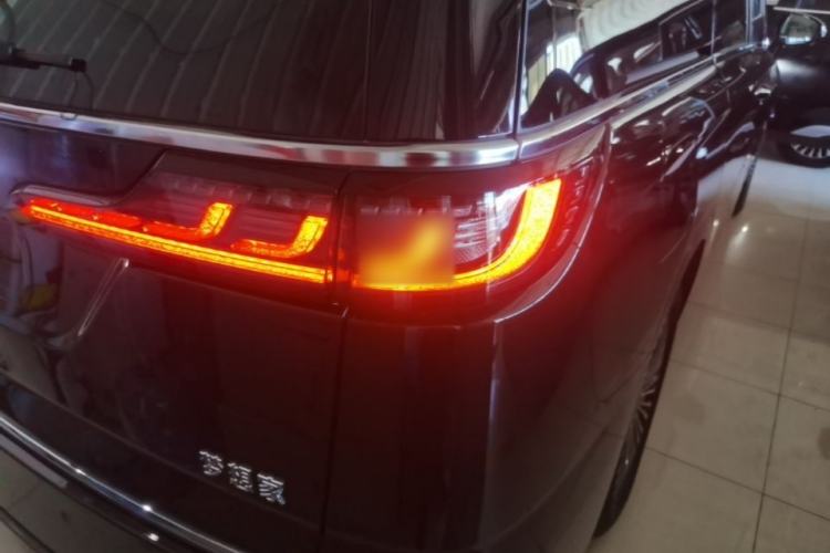 Used VOYAH Dream 2024 PHEV Ultra-Long Range Flagship Edition Right Rear Taillight