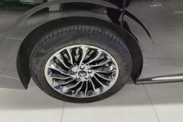 Used VOYAH Dream 2024 PHEV Extended-Range Premium Edition Right Rear Wheel Hub