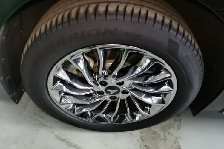 Used VOYAH Dream 2024 PHEV Ultra-Long Range Flagship Edition Right Rear Wheel Hub