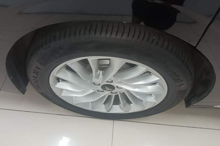 Used VOYAH Dream 2024 PHEV Extended-Range Premium Edition Right Rear Wheel Hub