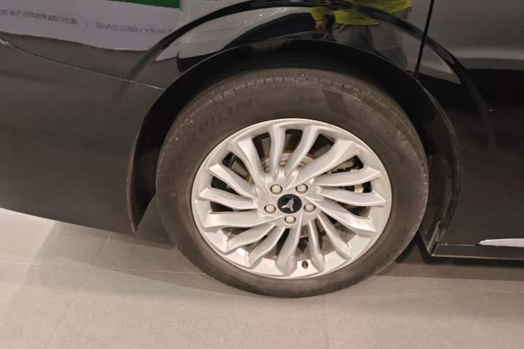 Used VOYAH Dream 2024 PHEV Extended-Range Premium Edition Right Rear Wheel Hub